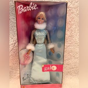 Vintage International 2002 Gala Barbie